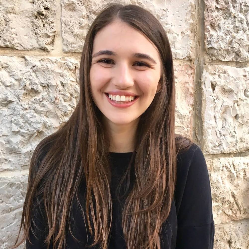 Meet your Posher, Elana